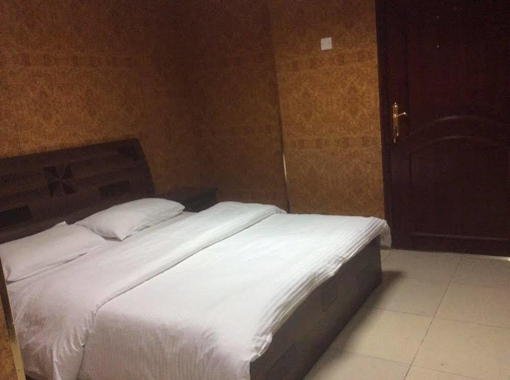 Dana Hotel Doha Exterior photo